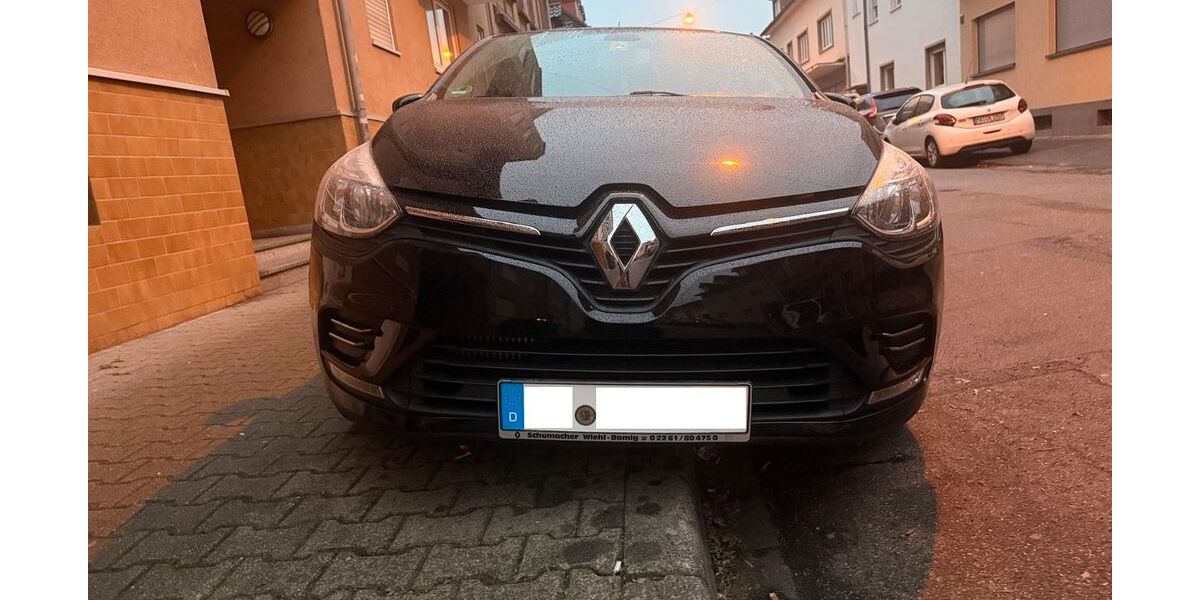 Renault Clio 27.500 km 11.950 &euro; Mannheim 68199
