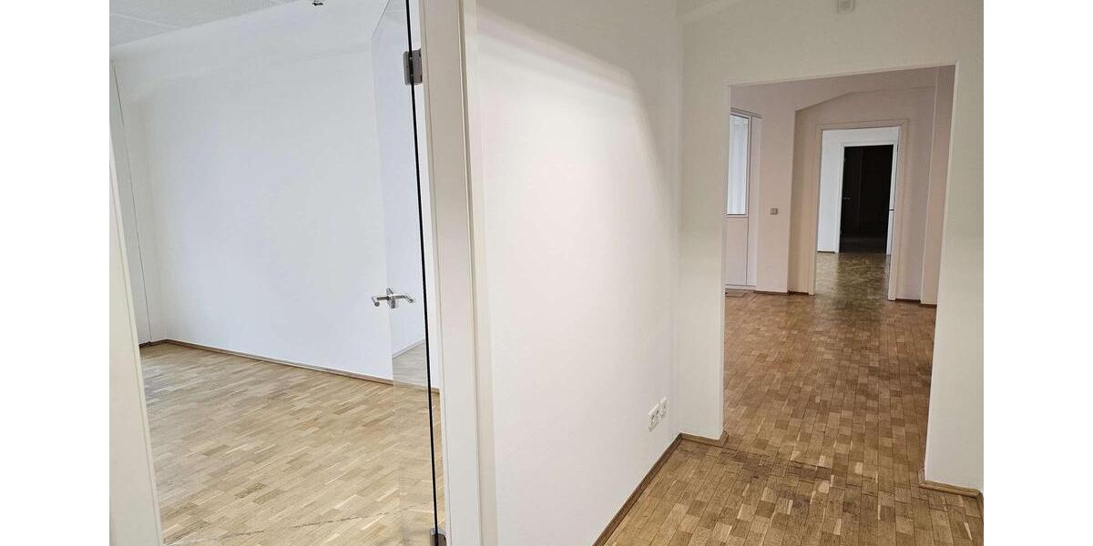 Attraktive Büro- und Praxisräume im Burgstraßen-Carré zimmer