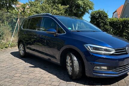 VW Touran 214.900 km 9.999 &euro; Neustadt an der Weinstraße 67435