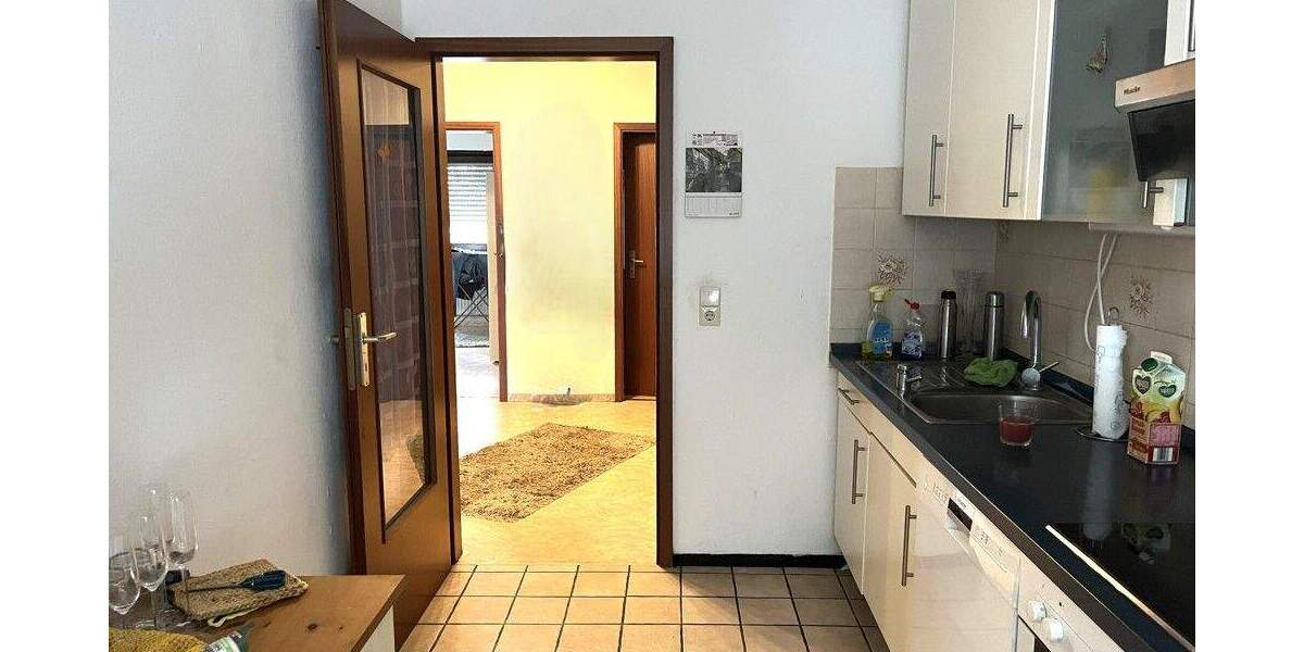 3-Zimmer-Wohnung in ruhiger Zentrumslage mit Loggia 3 zimmer