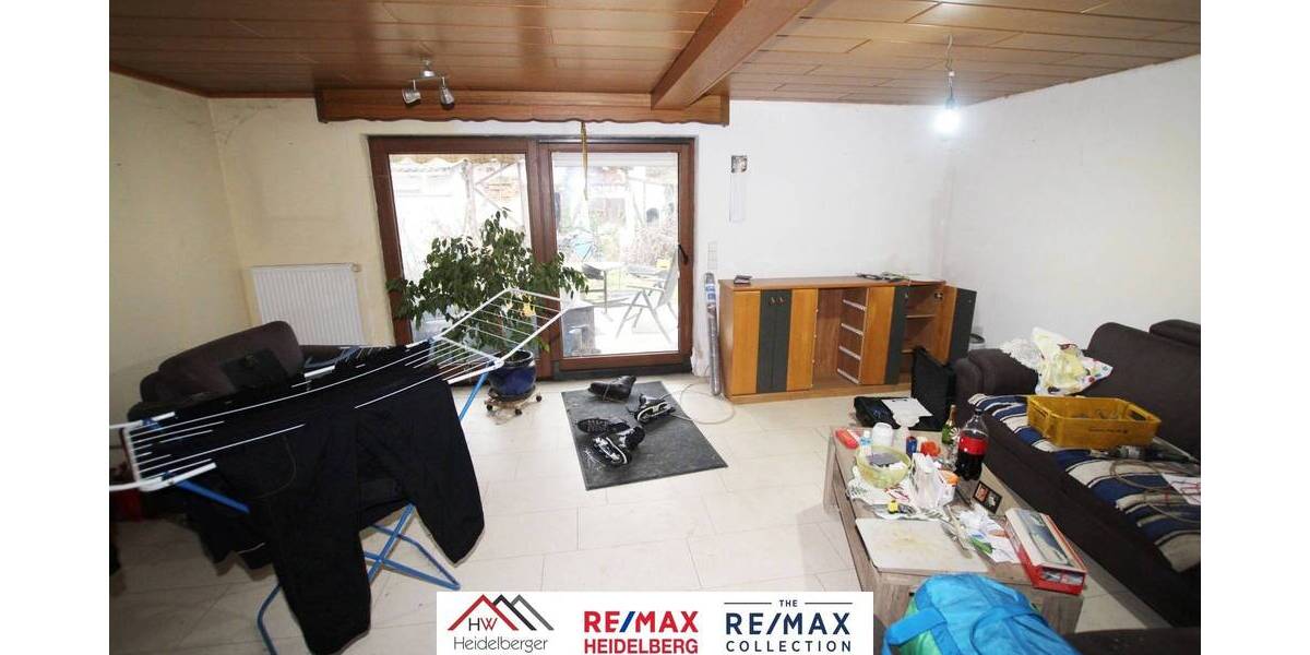 Renovierungbedürftiges EFH, 169 m² Wohnfläche + 429 m² Grundstück + Garten, Terrasse & Stellplatz 5 zimmer