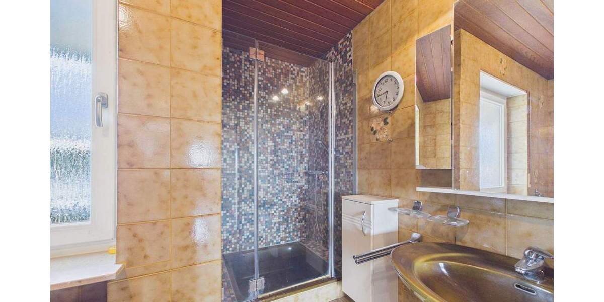 Reihenmittelhaus Ludwigshafen am Rhein Oppau - 6 Zimmer, 169 m&sup2;, 449.000&euro; | Angebot:25655409