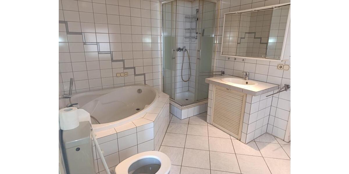 ObjNr:19726 - Freundliches 1-2 Fmilienhaus in ruhiger Lage von Waldsee - Zweifamilienhaus Waldsee | Angebot:21625083