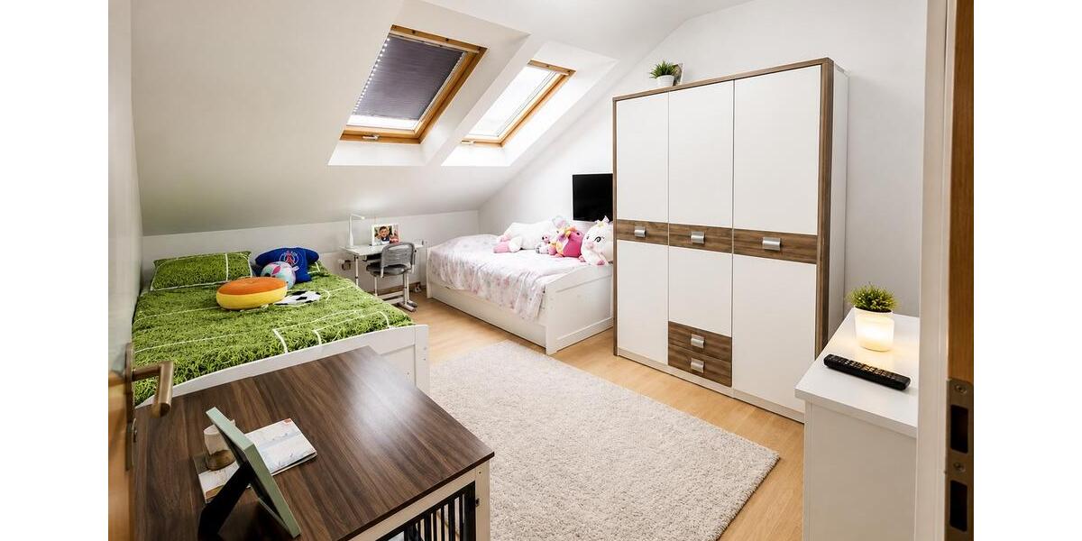 Dachgeschoßwohnung Mannheim Gartenstadt - 4 Zimmer, 107 m&sup2;, 445.000&euro; | Angebot:27261733