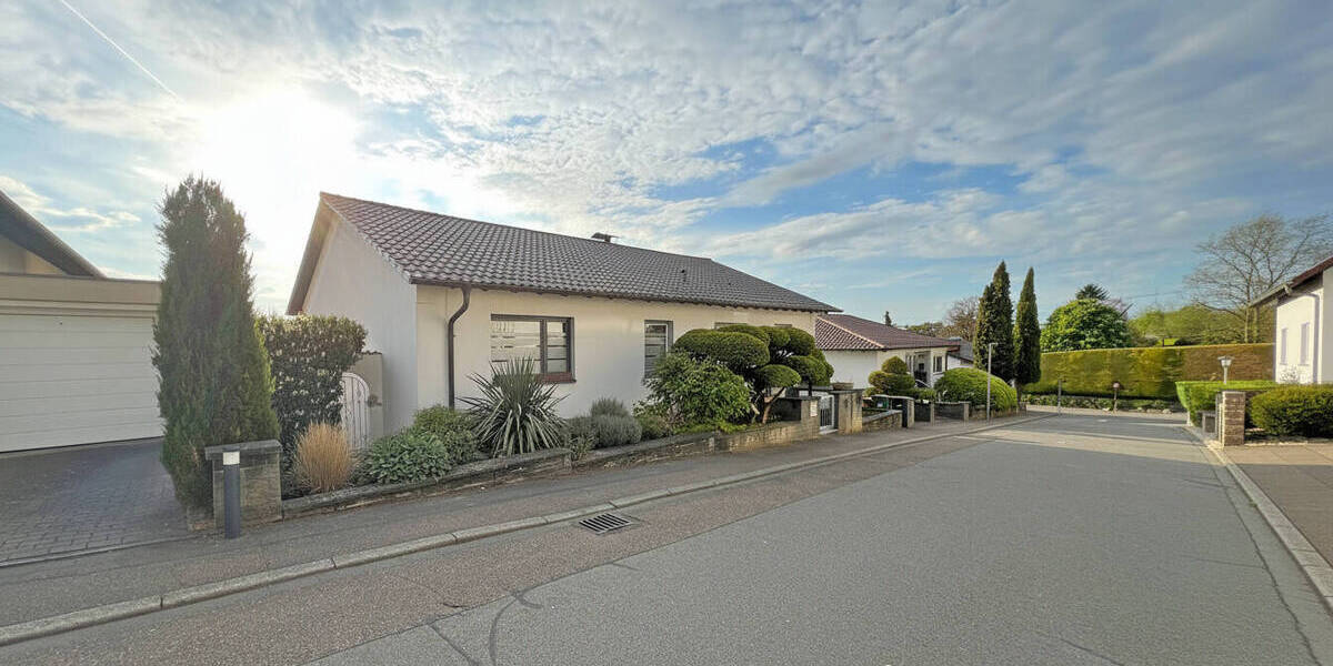 Einfamilienhaus Weinheim Lützelsachsen - 7 Zimmer, 250 m&sup2;, 1.750.000&euro; | Angebot:26257315