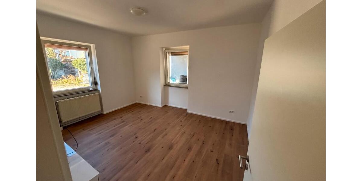 Laden mit Wohnung zu vermieten zimmer