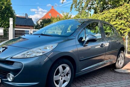 Peugeot 207 176.000 km 2.250 &euro; Ludwigshafen 67069