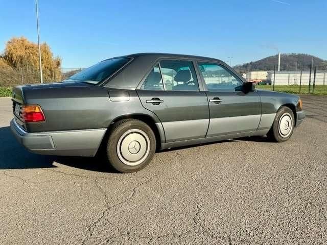 Mercedes-Benz E 200 338.200 km 2.450 &euro; Zwingenberg (bei Bensheim) 64673