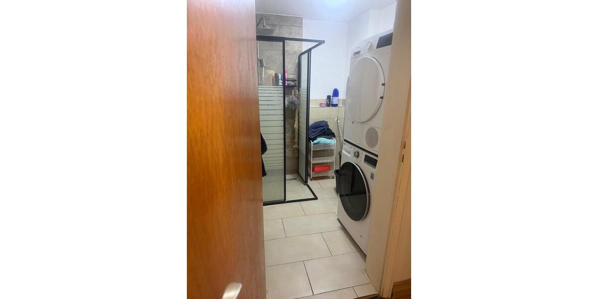 Etagenwohnung Hockenheim - 4 Zimmer, 120 m&sup2;, 1.300&euro; | Angebot:26424809
