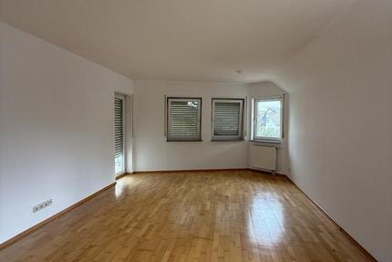 2 Zimmer Wohnung mit Balkon zimmer