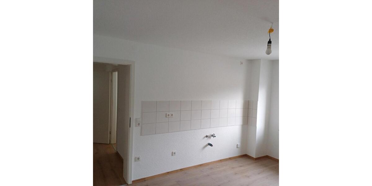 Dachgeschoßwohnung Laudenbach - 3.5 Zimmer, 92 m&sup2;, 1.180&euro; | Angebot:25334963