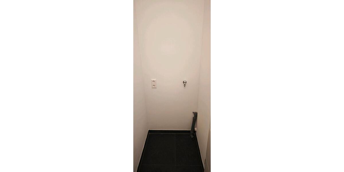 Etagenwohnung Philippsburg - 2 Zimmer, 73 m&sup2;, 1.200&euro; | Angebot:25328122