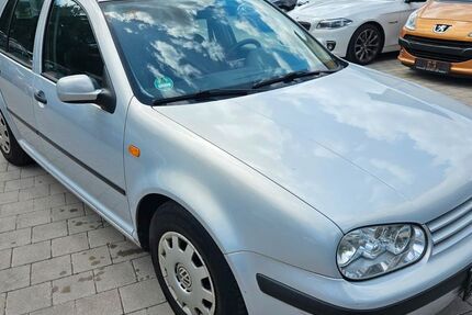 VW Golf 166.162 km 2.350 &euro; Lachen-Speyerdorf 67435