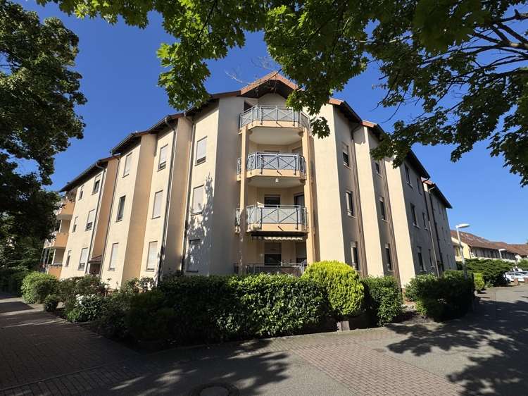 Etagenwohnung Mannheim / Rheinau Rheinau - 2 Zimmer, 75 m&sup2;, 225.000&euro; | Angebot:24658700
