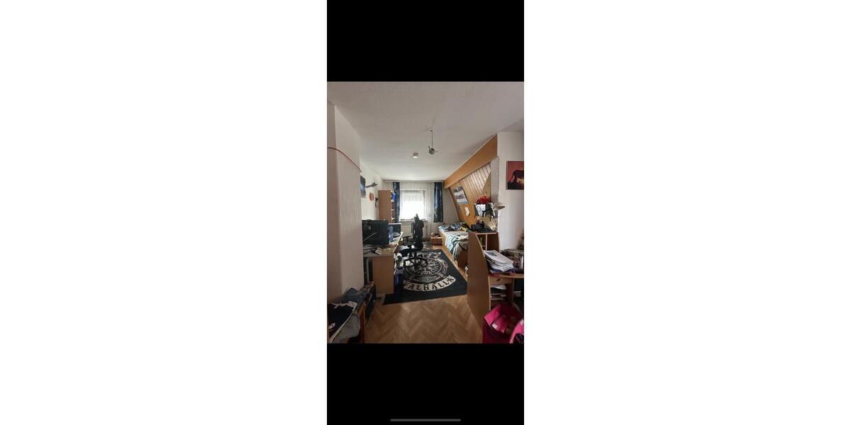 Helle 4.5 Zimmer-Wohnung (120m2) - ab 01.02.2026 zu vermieten 4.5 zimmer