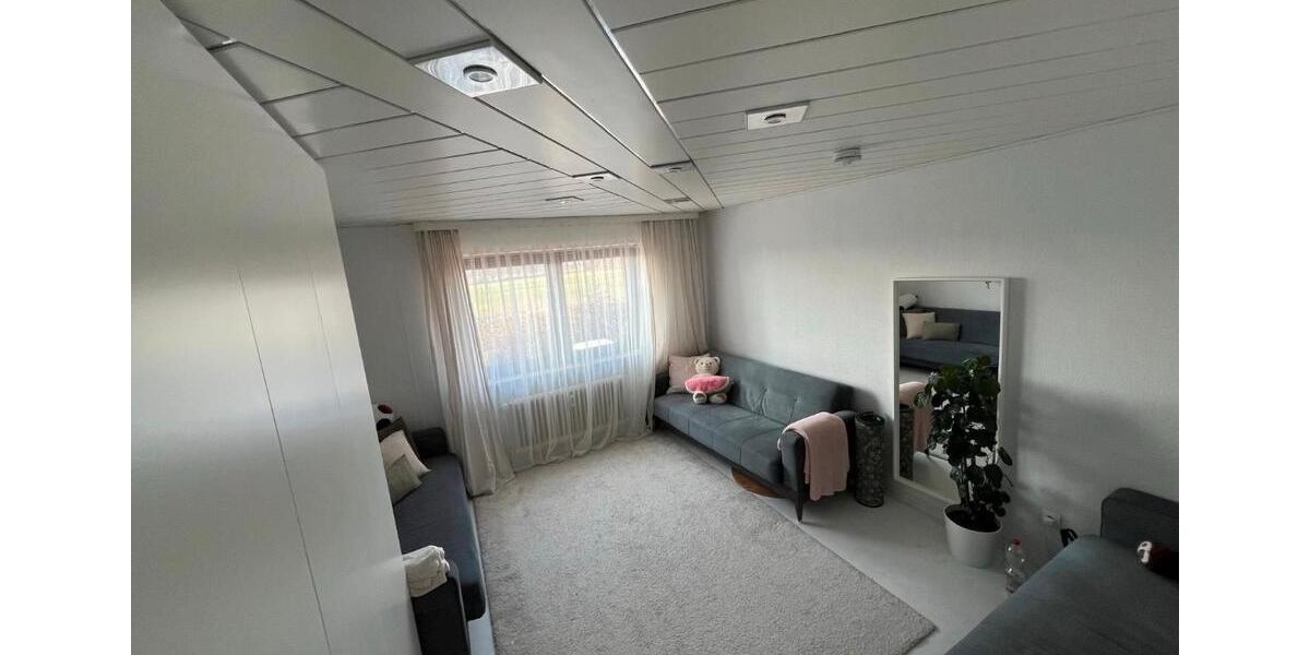 Verkaufe 3 ZKB inklusive alle Möbeln 3 zimmer