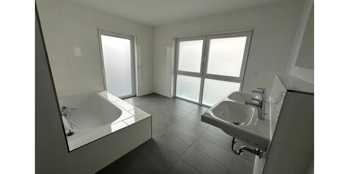 Einfamilienhaus Ludwigshafen am Rhein Ludwigshafen-Oggersheim - 8 Zimmer, 165 m&sup2;, 493.500&euro; | Angebot:24780633