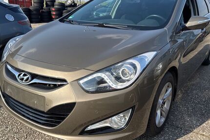 Hyundai i40 136.000 km 8.490 &euro; Ludwigshafen am Rhein 67059