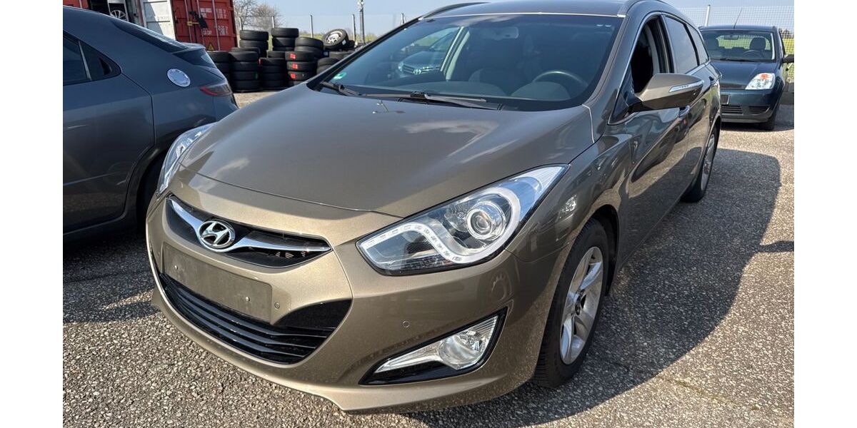 Hyundai i40 136.000 km 8.490 &euro; Ludwigshafen am Rhein 67059