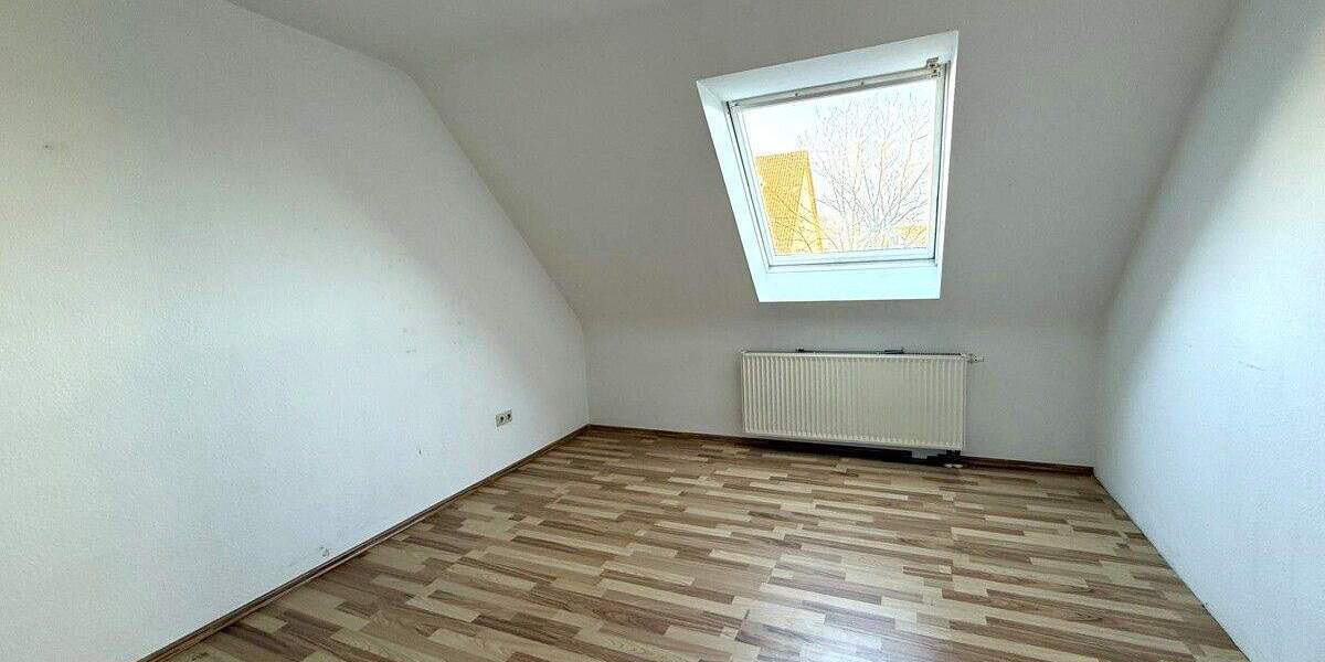 Schöne Doppelhaushälfte mit ELW, Dachstudio, kl. Terrasse, 2 Stellplätzen Photovoltaik + vielem mehr 5 zimmer