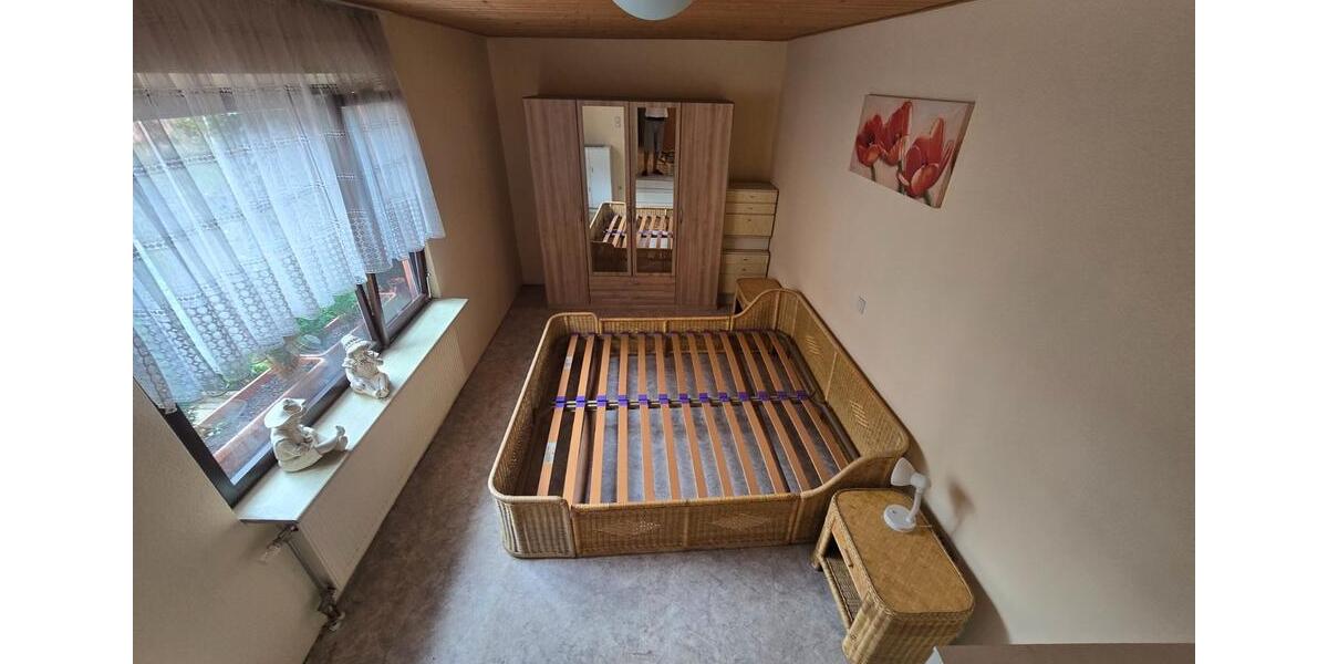 Erdgeschoßwohnung Brühl - 3 Zimmer, 82 m&sup2;, 950&euro; | Angebot:26250415