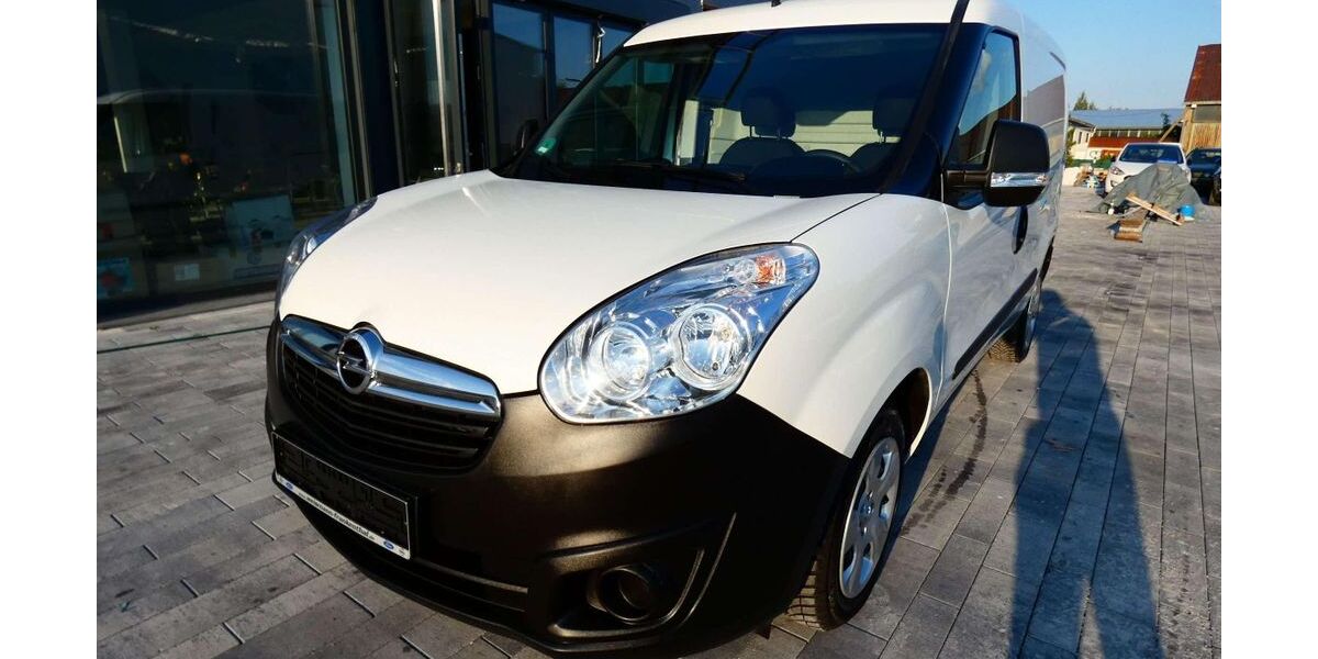 Opel Combo 50.000 km 11.750 &euro; Neustadt an der Weinstraße 67433