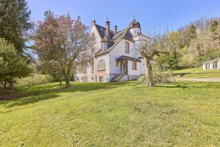 Haus Bensheim - 8 Zimmer, 341 m&sup2;, 2.400.000&euro; | Angebot:26096750