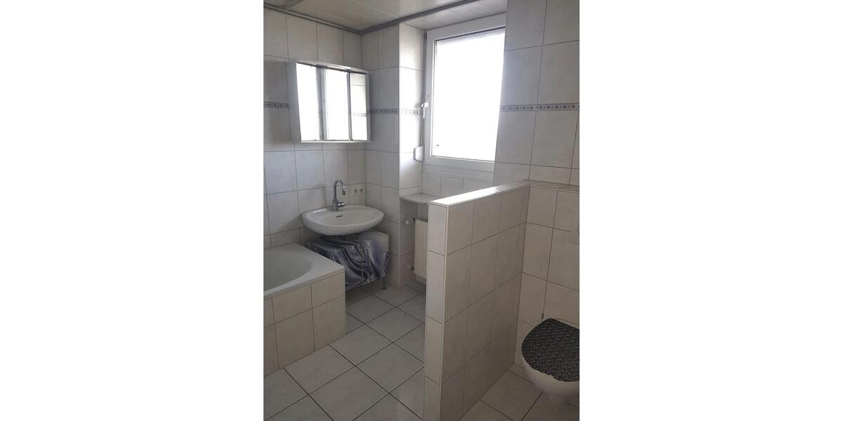 Etagenwohnung Hockenheim - 3 Zimmer, 81 m&sup2;, 239.000&euro; | Angebot:26145453