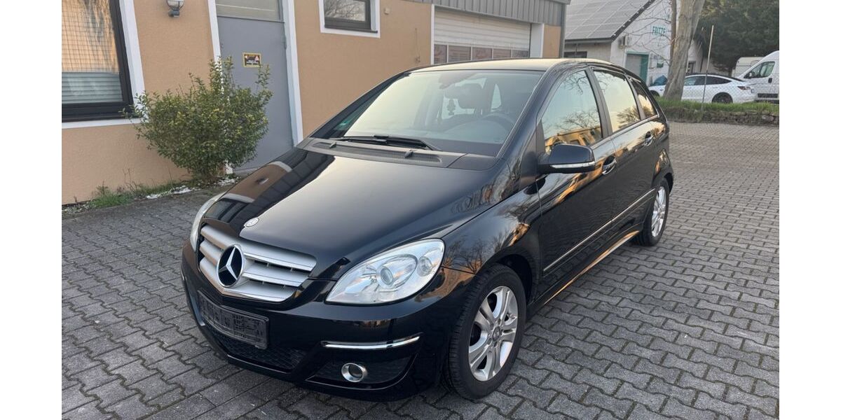 Mercedes-Benz B 180 190.000 km 4.300 &euro; Gernsheim 64579