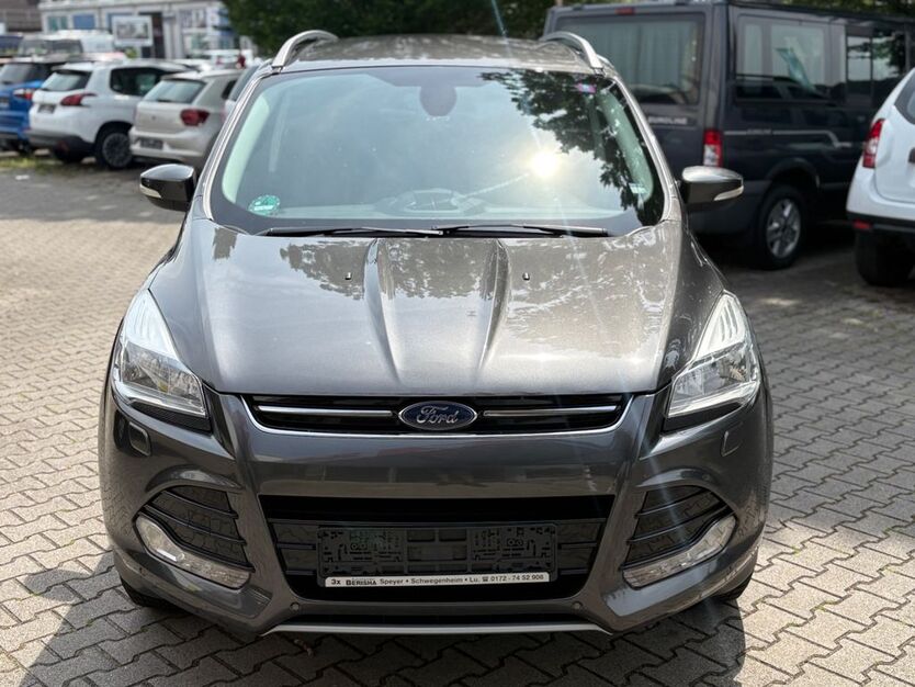 Ford Kuga 234.000 km 8.999 € Speyer 67346