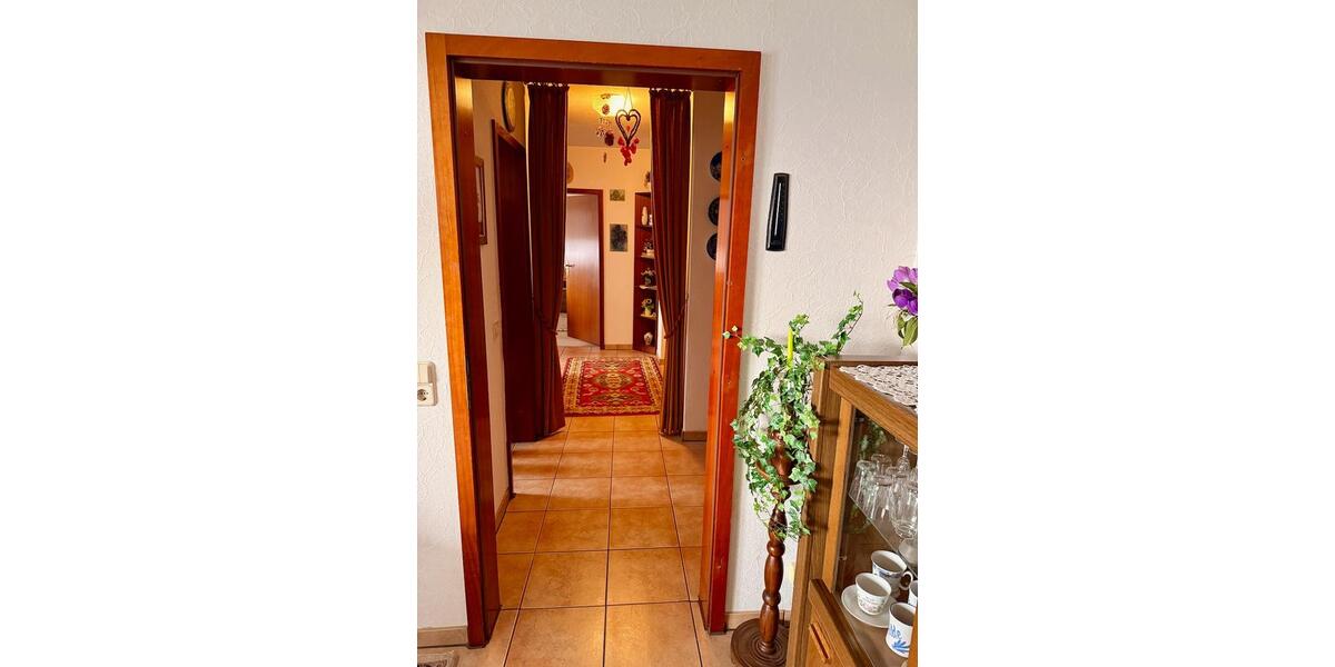 Etagenwohnung Weinheim - 2 Zimmer, 65 m&sup2;, 255.000&euro; | Angebot:27185784