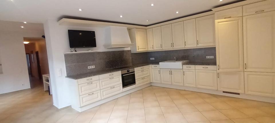 Erdgeschoßwohnung Speyer - 5 Zimmer, 140 m&sup2;, 1.700&euro; | Angebot:26041414