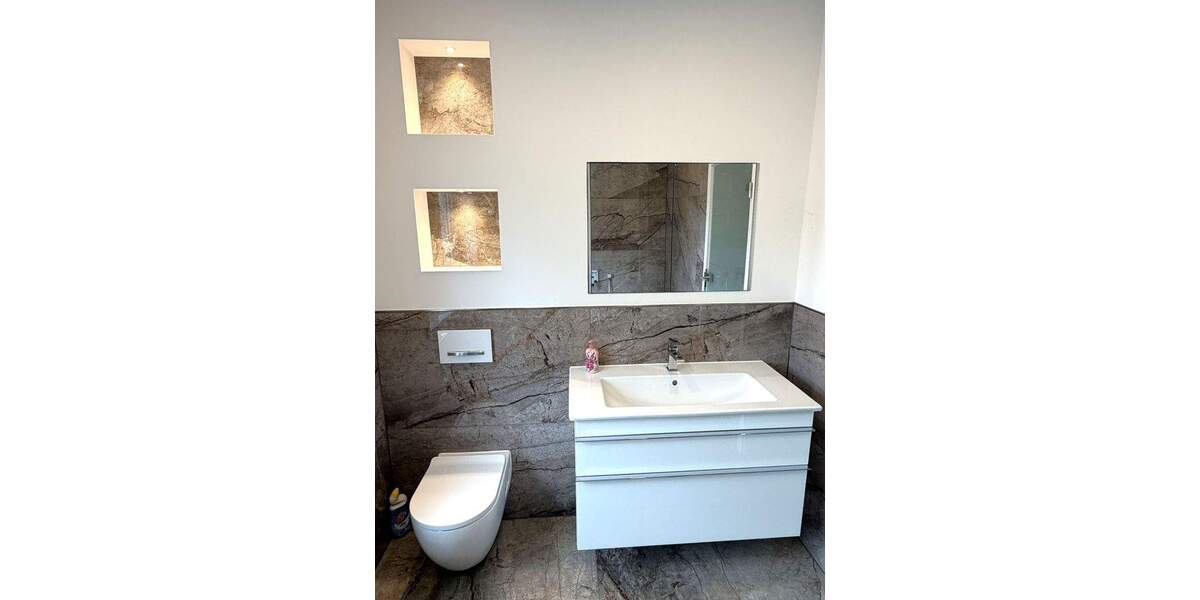 Etagenwohnung Worms Innenstadt - 4 Zimmer, 135 m&sup2;, 1.490&euro; | Angebot:25360545