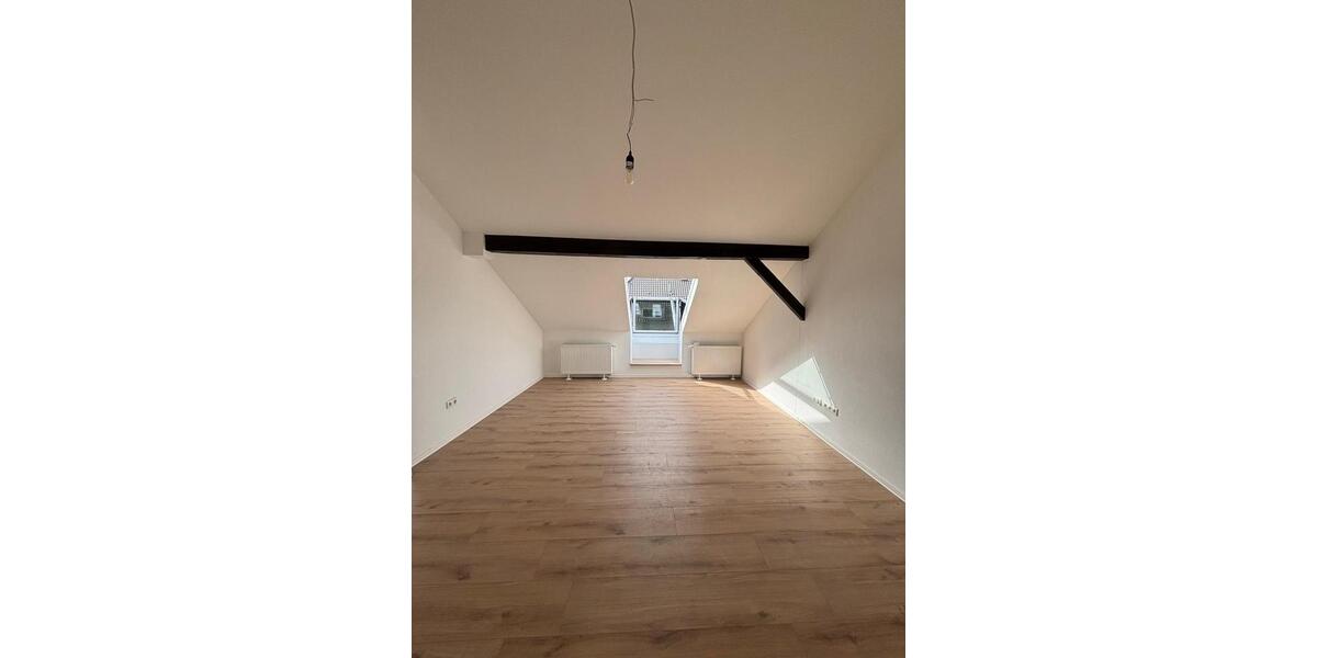 Dachgeschoßwohnung Mannheim Fahrlach - 2 Zimmer, 78 m&sup2;, 1.095&euro; | Angebot:25430697