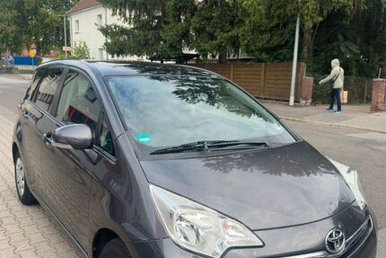 Toyota Verso-S