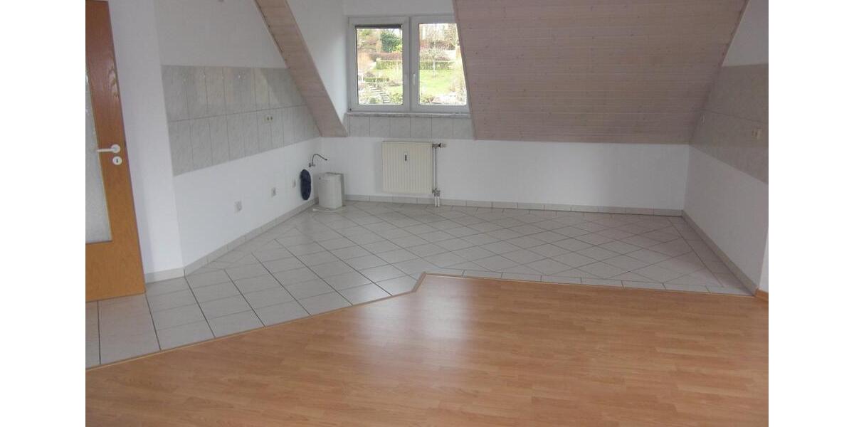 Dachgeschoßwohnung Mörlenbach - 3 Zimmer, 82 m&sup2;, 240.000&euro; | Angebot:24469846