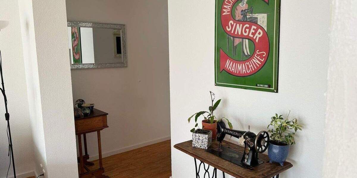 Attraktive 4 ZKB Wohnung mit Gäste WC und Tiefgarage - provisionsfrei 4 zimmer