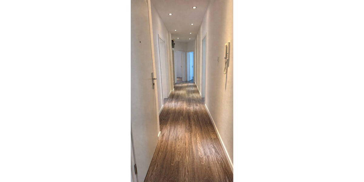 Etagenwohnung Frankenthal - 5 Zimmer, 100 m&sup2;, 1.280&euro; | Angebot:26789349
