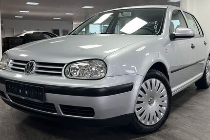 VW Golf 115.000 km 2.680 &euro; Lampertheim 68623