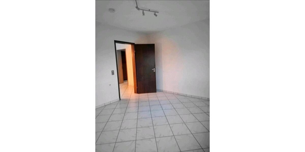 Etagenwohnung Waghäusel - 3.5 Zimmer, 83 m&sup2;, 258.500&euro; | Angebot:26223411