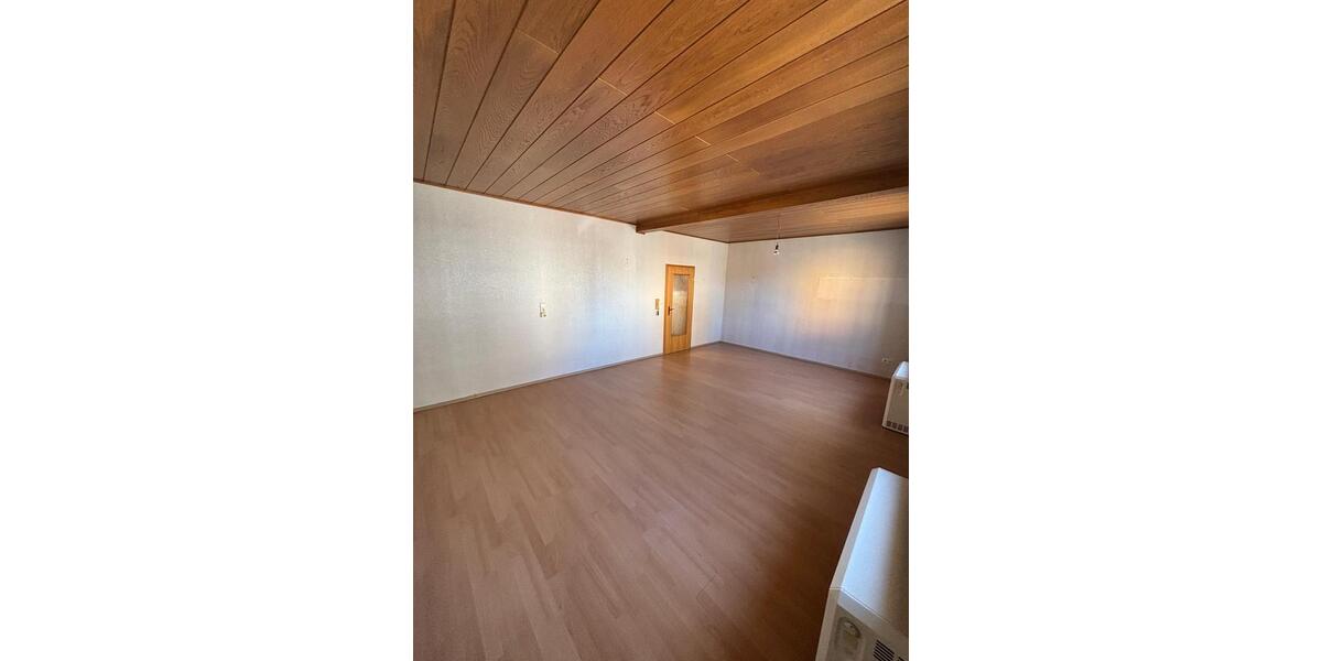 Einfamilienhaus Ludwigshafen am Rhein Edigheim - 4.5 Zimmer, 140 m&sup2;, 200.000&euro; | Angebot:26276082