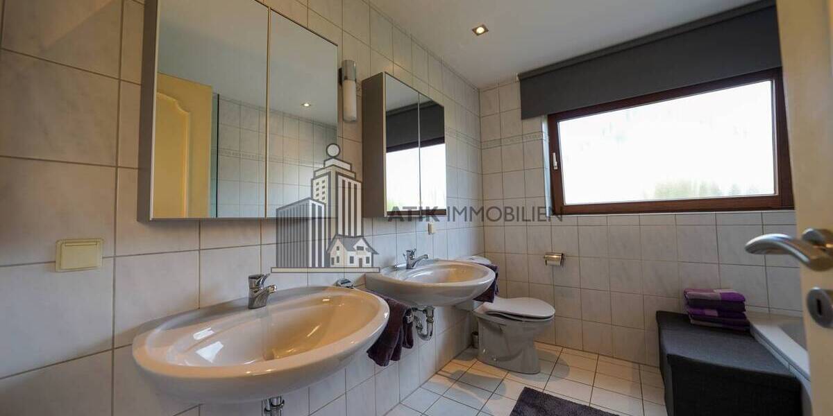 ATIK: Exklusives Ein- bis Zweifamilienhaus auf großem Eck-Grundstück mit möglicher Einliegerwohnung - Einfamilienhaus Leimen / Sankt Ilgen St Ilgen | Angebot:26267177