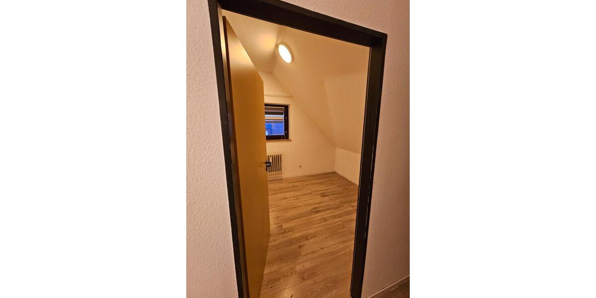 Dachgeschoßwohnung Heidelberg Neuenheim - 2 Zimmer, 35 m&sup2;, 88.000&euro; | Angebot:24788388