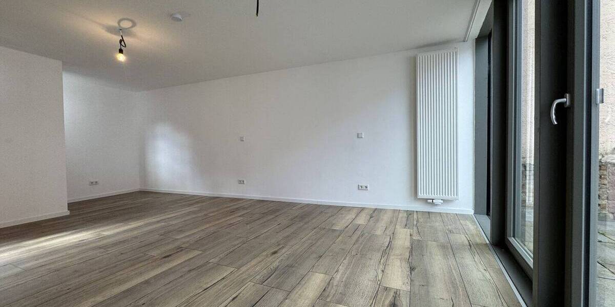 Einfamilienhaus Weinheim - 7 Zimmer, 196 m&sup2;, 2.995&euro; | Angebot:26833737