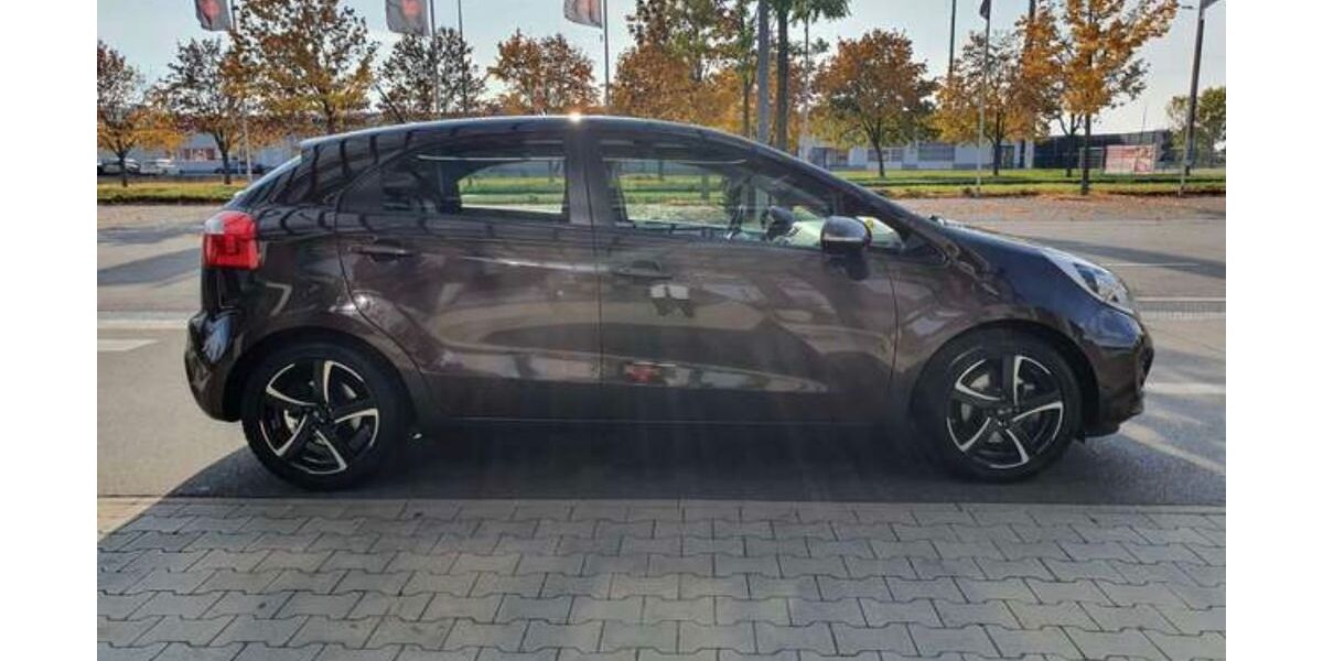 Kia Rio 172.000 km 7.500 &euro; Forst an der Weinstraße 67147