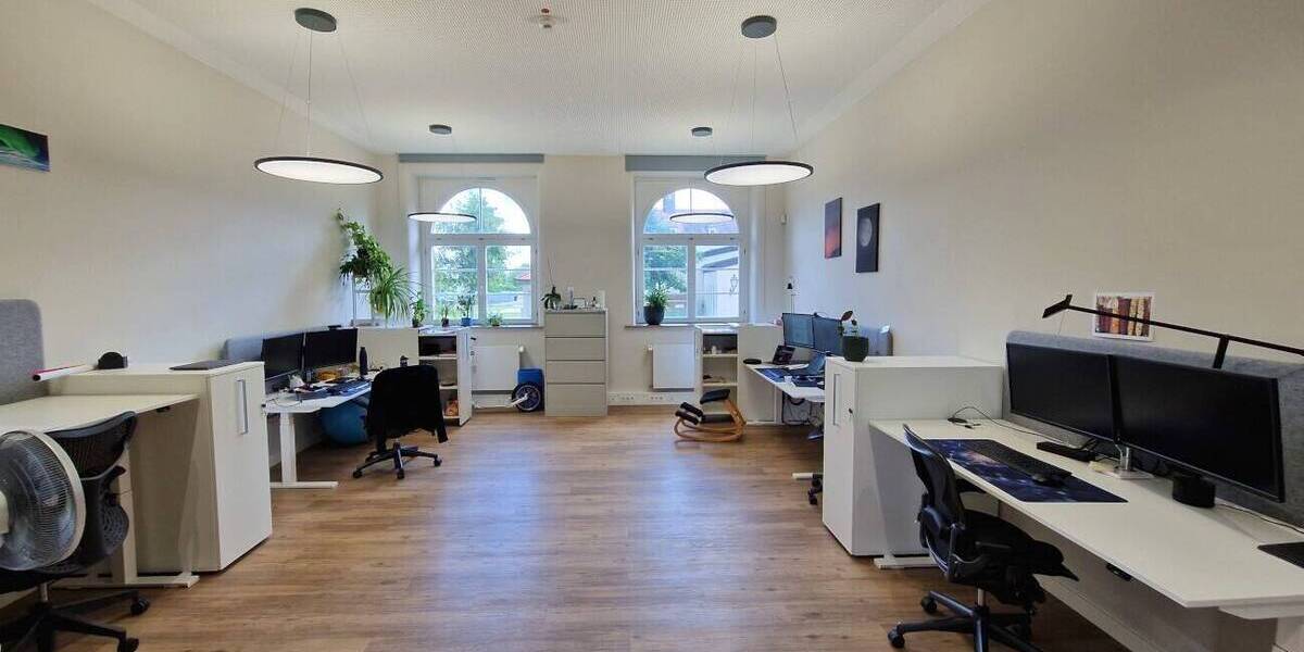 hip: voll ausgestattete S2-Labore und repräsentative Büroflächen zimmer