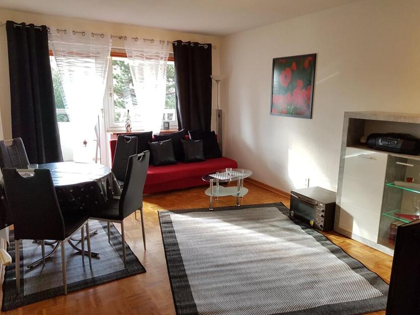 Eigentumswohnung 1 OG - 1,5 Zi mit Südbalkon und Garage