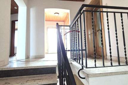 Wohnung zum Kaufen in Weinheim 215.000 € 115 m² 4 zimmer