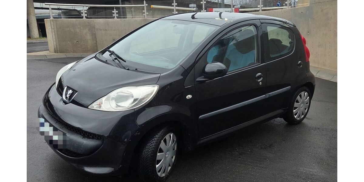 Peugeot 107 140.000 km 2.500 &euro; Heidelberg 69124