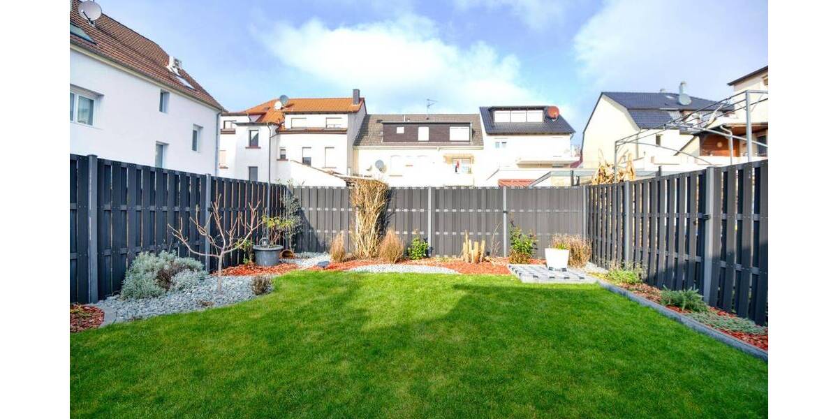 Etagenwohnung Mannheim Sandhofen - 6 Zimmer, 175 m&sup2;, 270.000&euro; | Angebot:26815840